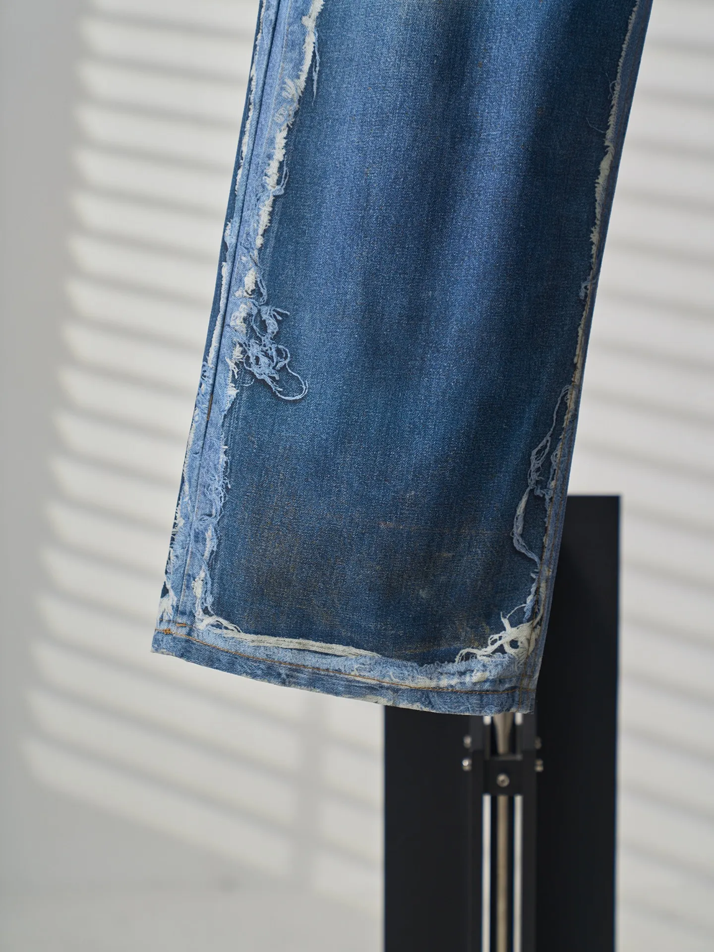 【 】Acne Studios （ ） 【In Stock】XS S M ， ， 。 Retro ， ， 。 Acne ， ， ； ， 。 1 Acne 2. 3. ，